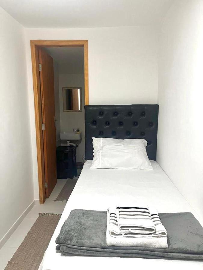 Quarto C/ Banheiro Proximo A Praia Da Barra Da Tijuca Rio de Janeiro Exterior foto